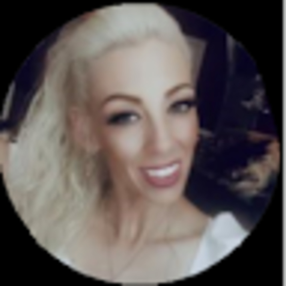 Meet your Posher, Cassandra